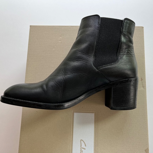 Clarks Mascarpone Bay Black Leather Boots - Picture 3 of 5